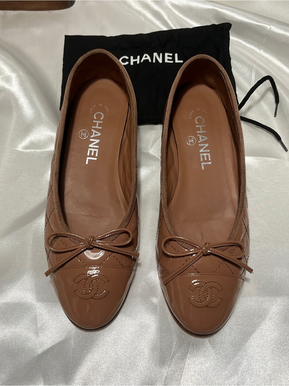 CHANEL Brown Patent Leather Quilted Ballet Flats with Bow - Picture 1 of 10